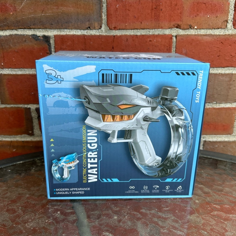 ✨BNWT - Electric Shark Shape Water Guns for Kids - Blue✨ - Picture 8 of 11
